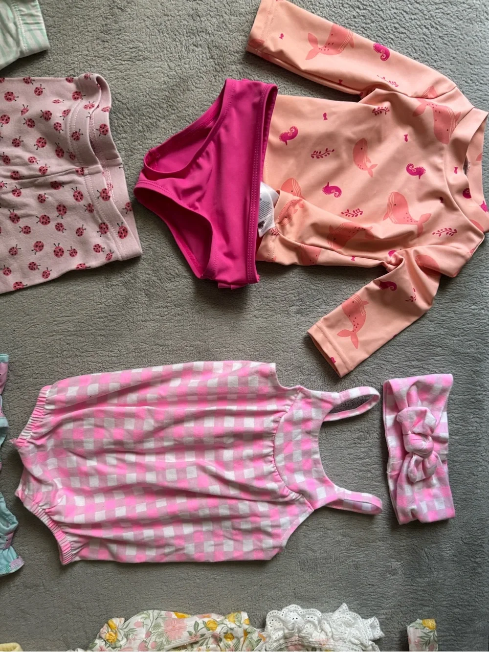 Babygirl clothing bundle sizes 3-6 months